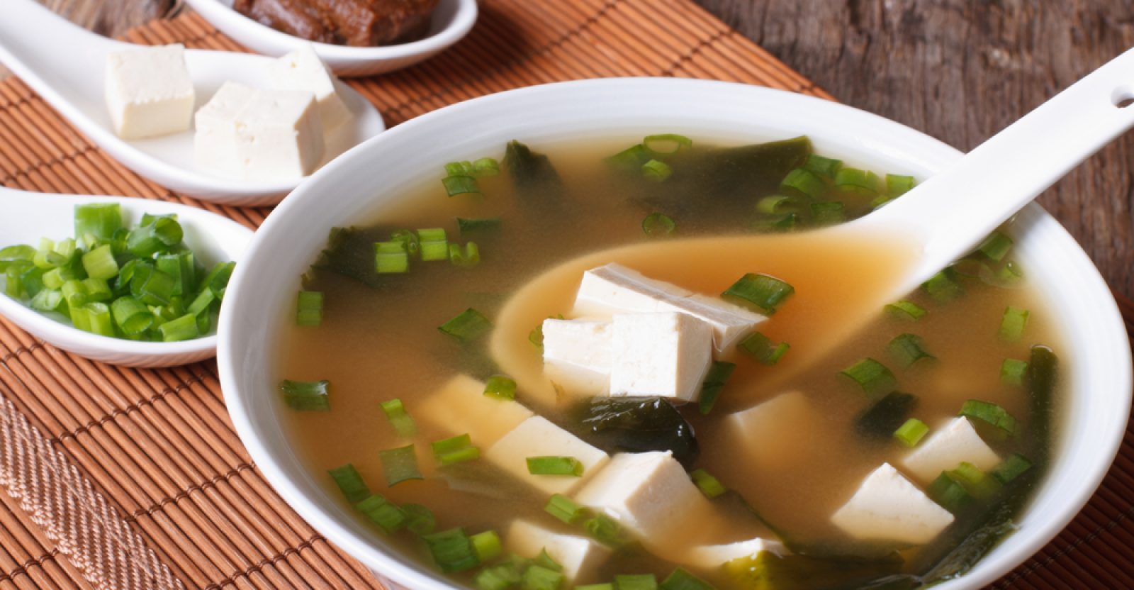 11 Amazing Health Benefits of Eating Miso Soup