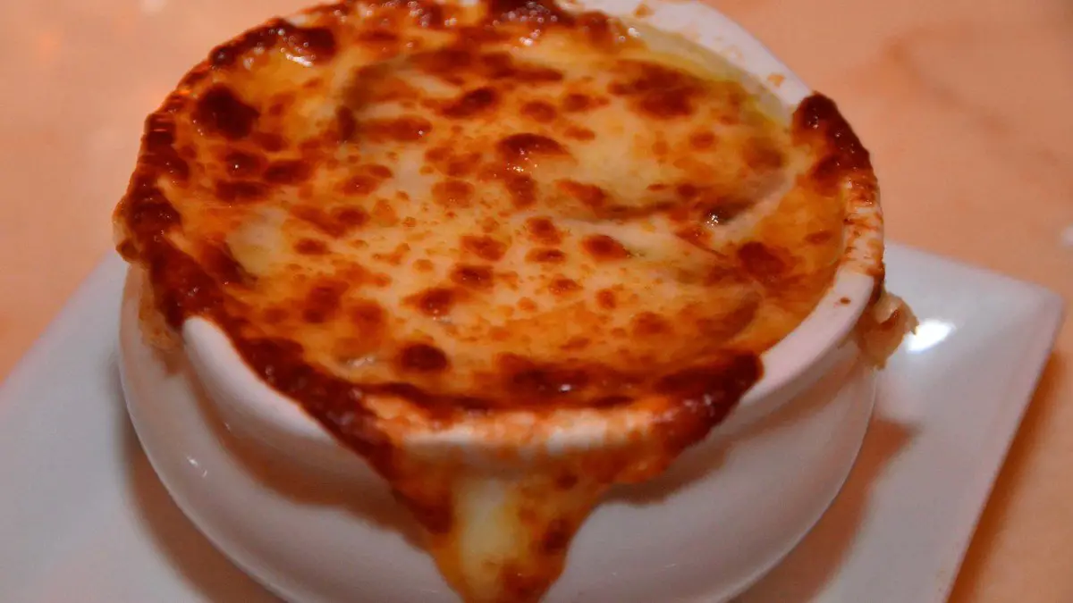 Be Our Guest: French Onion Soup  Kingdom Cuisine