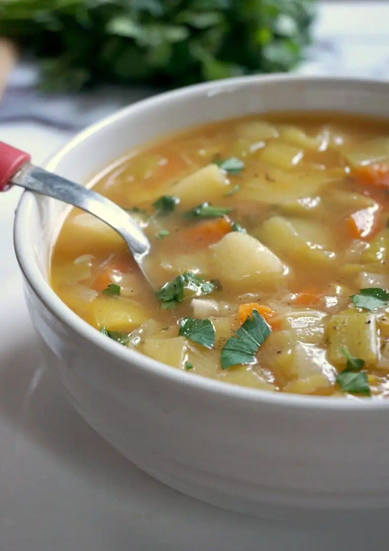 Healthy Chunky Leek and Potato Soup (No Cream)
