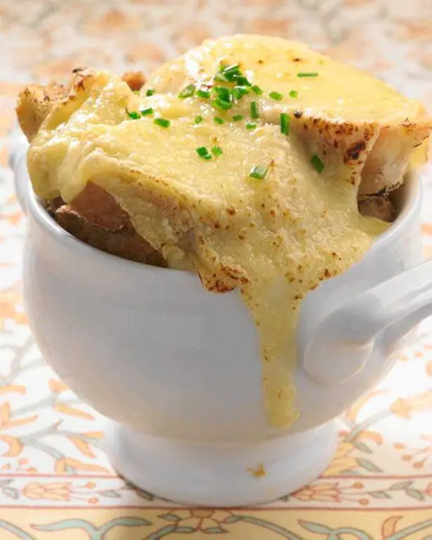Inimitable Fragrant &  Hearty French Onion Soup