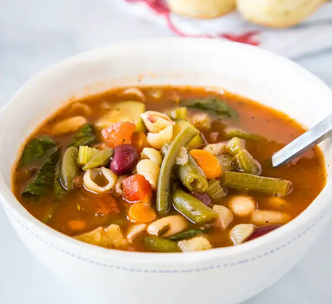 Olive Garden Minestrone Soup (Copycat Recipe)