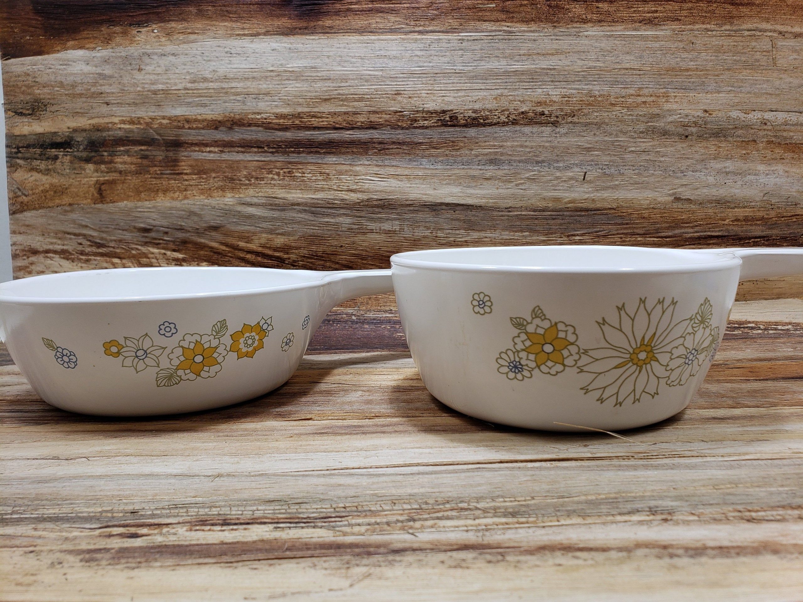 Set of 2 Corning Ware Soup Bowls with handles Different ...