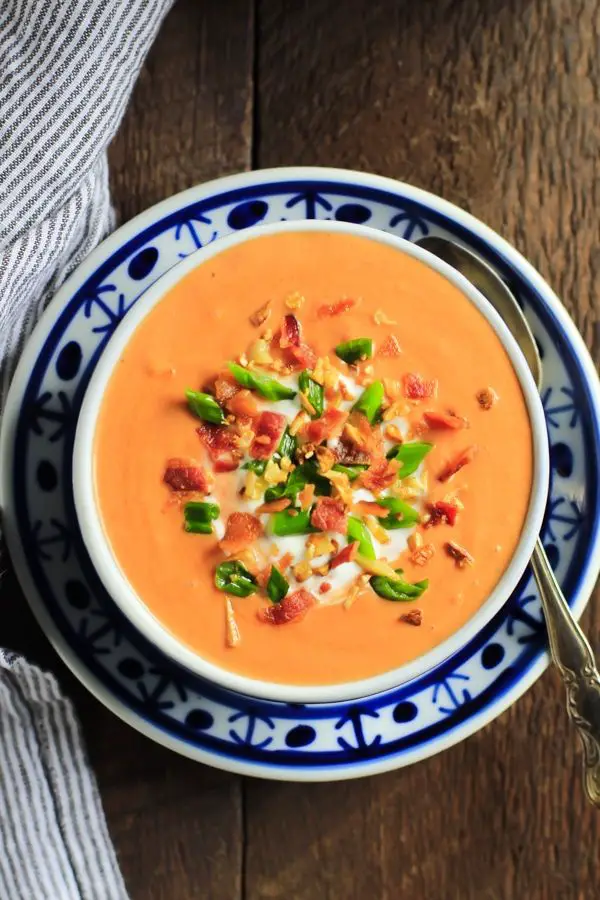 This Campbells® Everyday Gourmet Tomato Basil Bisque soup ...